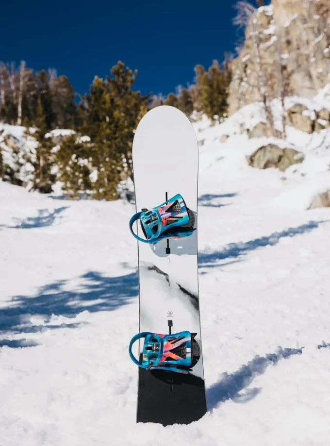 Burton Family Tree Gril Master Camber Snowboard